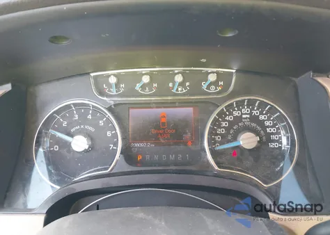 2013 Ford F-150 Lariat из США, поврежденный, VIN 1FTFW1CF3DKD06098